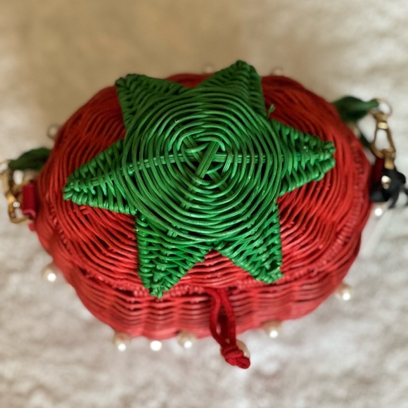 Kate Spade x Target Pearl-Embellished Strawberry Basket Bucket Bag - Picture 5 of 9